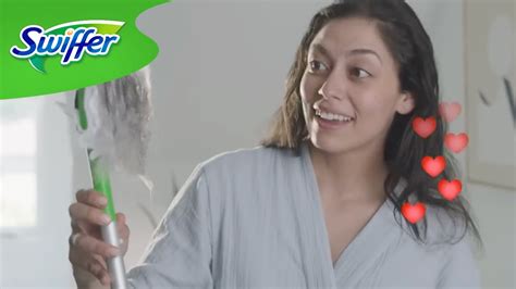 pubblicità swiffer 2023 testimonial